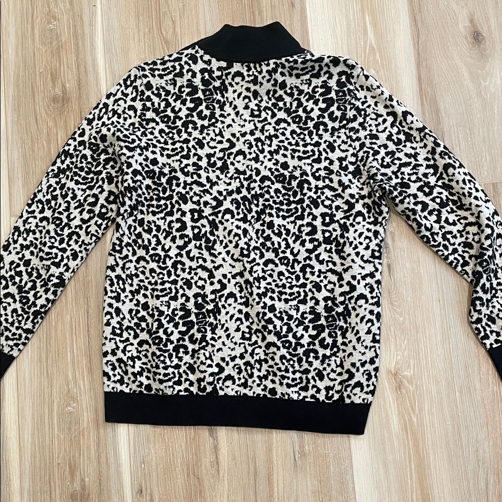 Calvin Klein Leopard Print Sweater - Picture 5 of 7